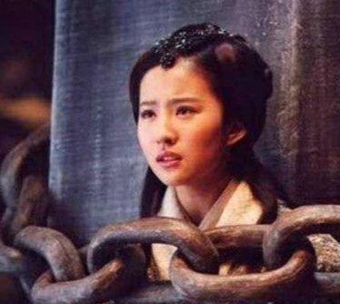 女明星被绑住的古装造型,张柏芝的太认真,刘亦菲的太狠了