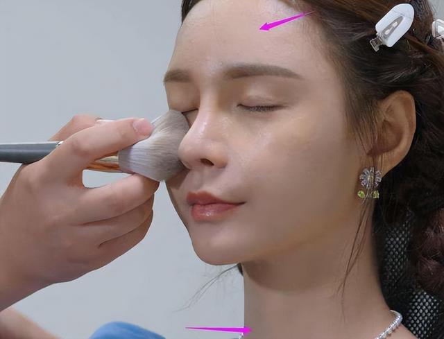 “鼻子不好看”太拉低颜值了，9位女星貌美如花，却被鼻子拖后腿