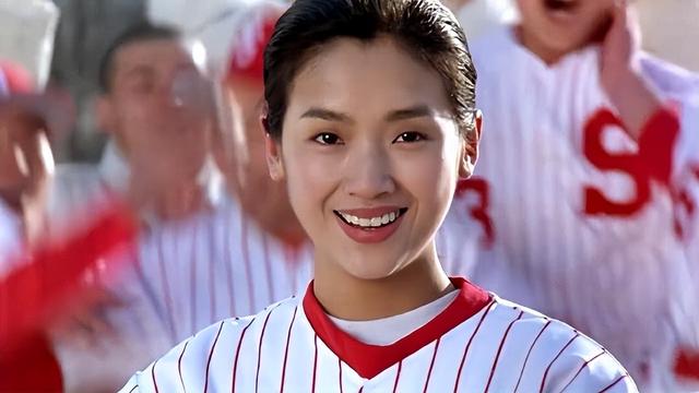 小眼睛、厚嘴唇，这些女星明明不符合大众审美，却个个美艳动人