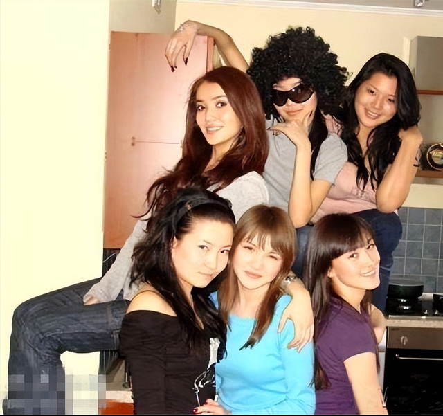 蒙古国，美女性感独立，6万单身母亲独自养家，男人却在拿酒买醉