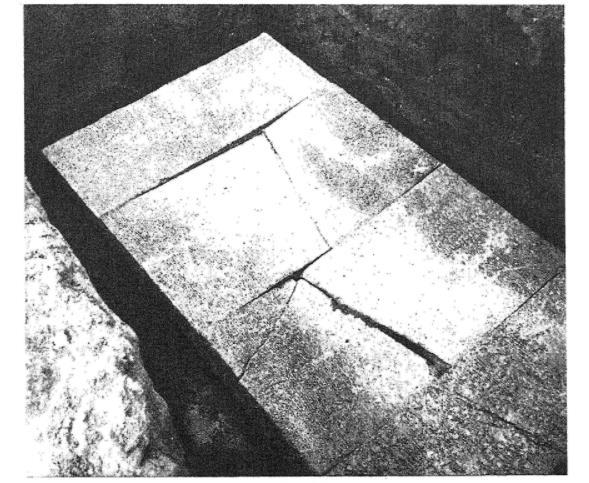 西安出土9岁小女孩石棺，上刻“开者即死”，背后故事却感人至深