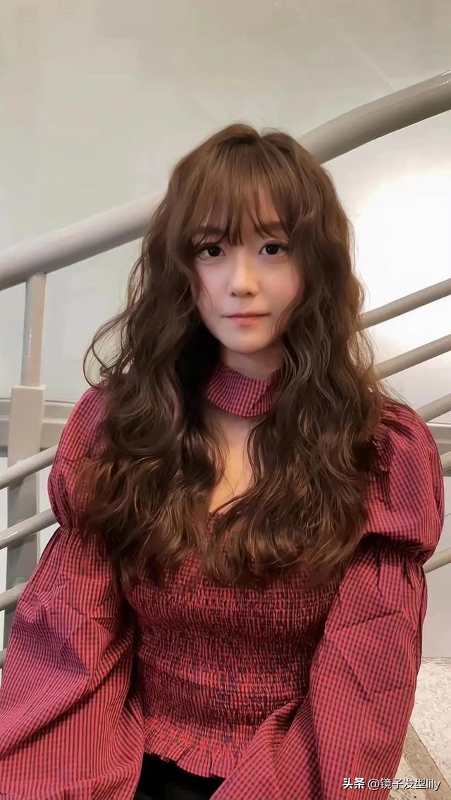 最值得尝试的4种女士发型,不论长与短,全都很时尚