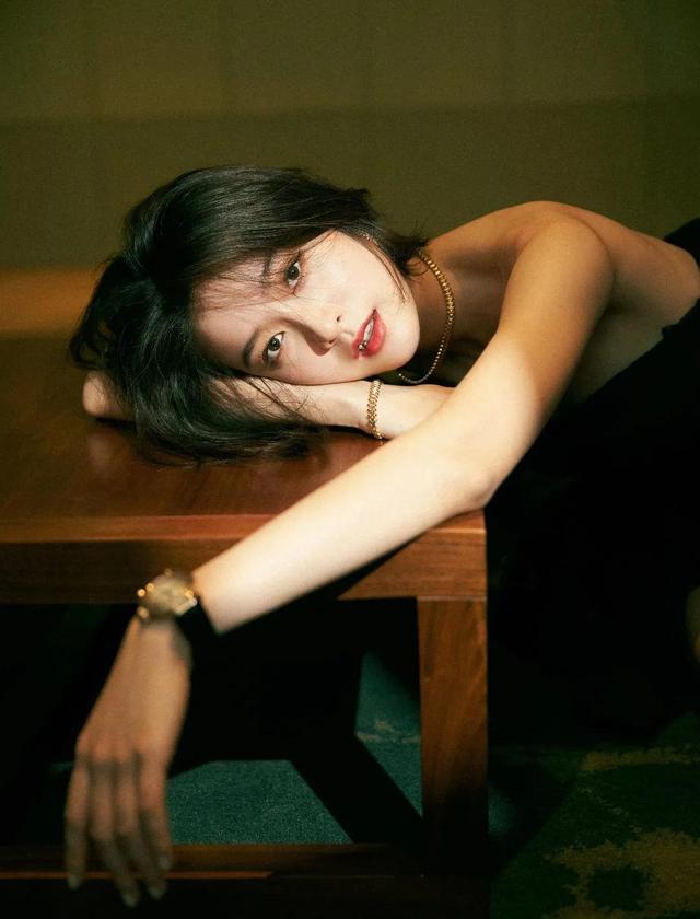 八位美女写真,风姿绰约小天仙,惊鸿一瞥清流溪,有你喜欢的吗?