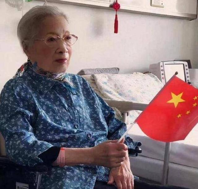 缅怀秦怡｜党的女儿，被周恩来总理称赞为“中国最美丽的女性”