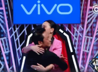 强吻、揩油、扒衣服?再大牌的女星也难逃“咸猪手”?