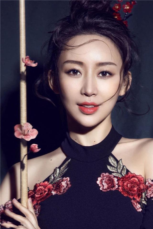 中国体坛公认十大美女1-5名,潘晓婷不是最美,网友:寒门出孝女