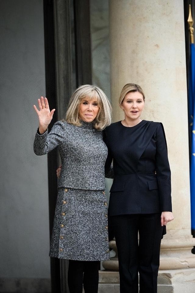 70岁的布丽吉特：光看腿不输韩国女团，怪不得马克龙对她死心塌地