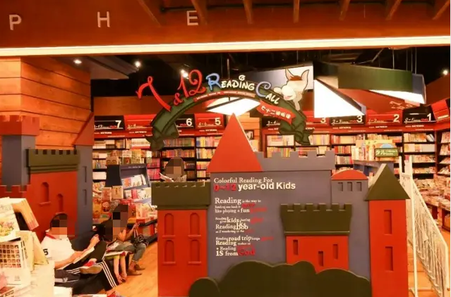 10岁男孩引诱5岁女孩不雅事件,家长拒绝道歉:孩子还小,闹着玩