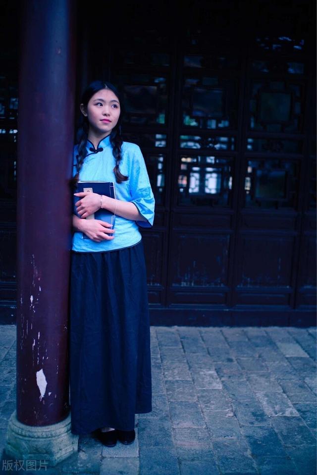 女人想玩玩你的感情时，都会在那些方面体现