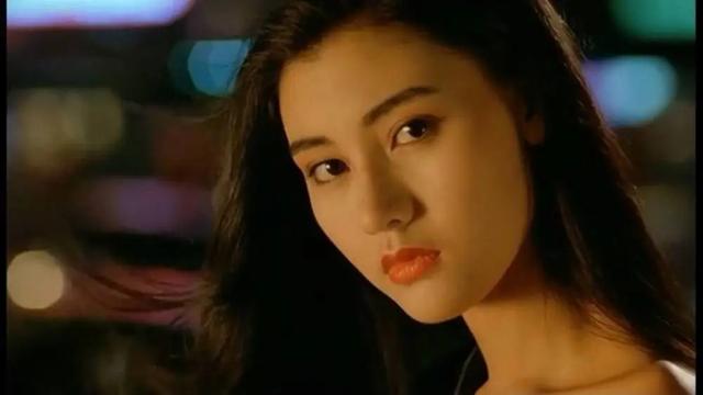 “木头美人”李嘉欣的复杂情史：出走半生，归来仍嫁富豪