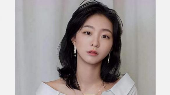 日网票选2021最受欢迎“新生代女演员”个个肤白貌美