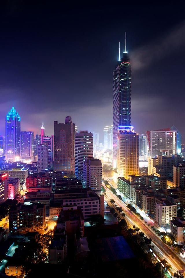 我是一个潮汕人，给女明星当司机两年，她向我求婚，我该怎么办？