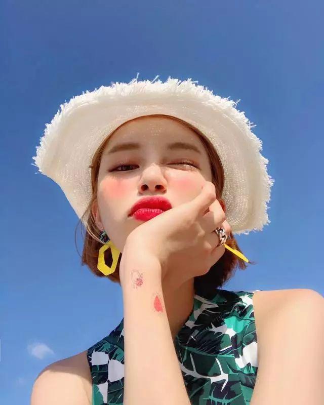 大胸也能穿出甜美小性感！让这位韩国时尚博主vivamoon带你领略夏日大胸妹的可爱小清新！