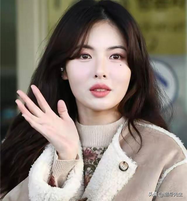 脸上这4处是真正的“美人痣”，别轻易点掉，有高级感还更添风情