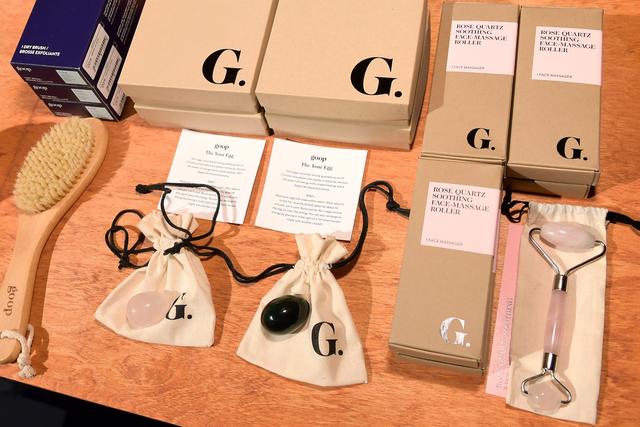 下体玉蛋，私处蜡烛……“小辣椒”格温妮丝又推神棍养生产品？