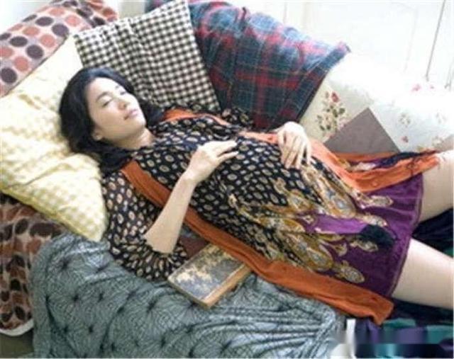 怀孕38周梦见蛇缠身，第二天胎儿发动了，看到孩子产妇懵了