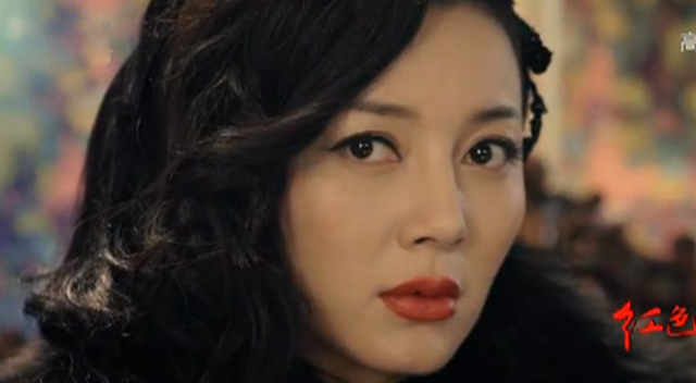 整容、耍大牌、自甘堕落成网红，8位“正女郎”近况差距好大