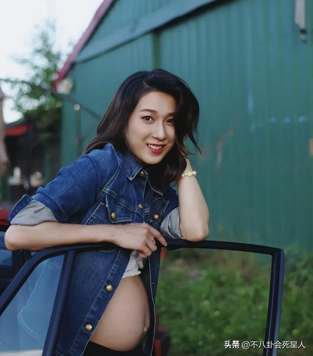 眼袋、胸下垂、胖成球，这些“不体面”的怀孕女星，才是人间真实