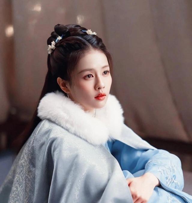 整容、耍大牌、自甘堕落成网红，8位“正女郎”近况差距好大