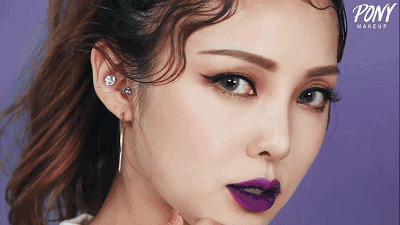 《神奇动物2》的美女蛇惊艳，金秀贤被赞“活神仙”