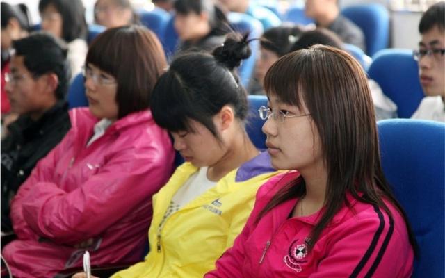 案例:合肥一老板爱上女海王,被女方套路多年,依然对她不离不弃