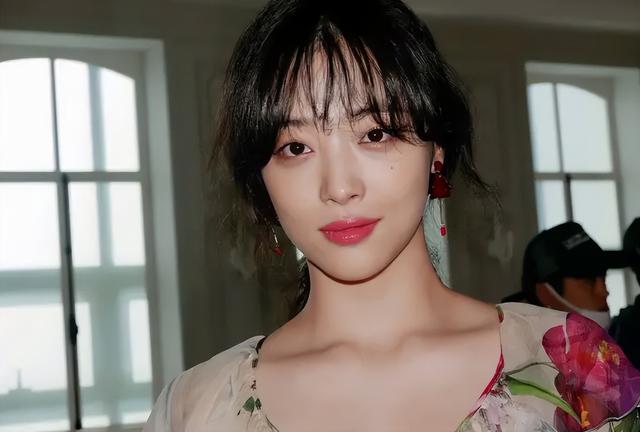 韩国张紫妍案:女星自杀遗书劲爆,总统下令彻查,为何草草结案?