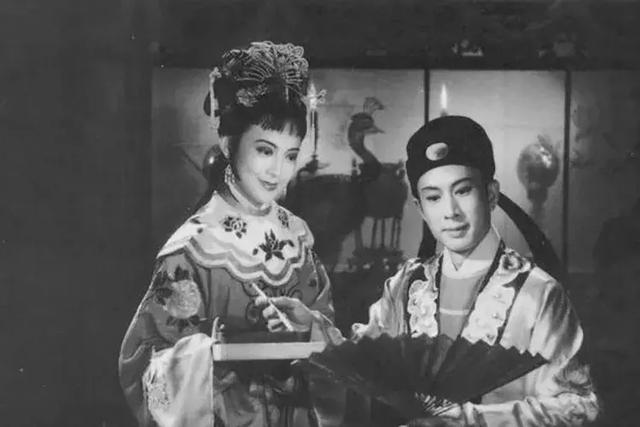 她失身做妓女,却像少女一样干净