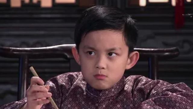 “太诱惑,太欲了”,吴磊与女明星拥吻画面,让人欲罢不能