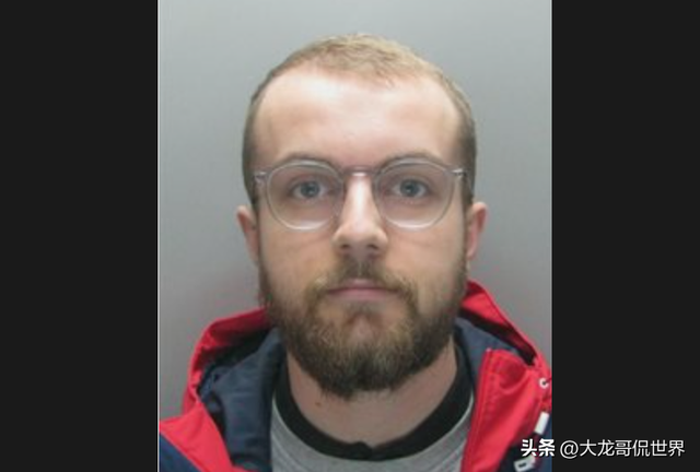 英国发生一起恶案，男子送女性朋友回家，在她床上强奸了她