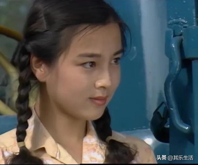 《女人不是月亮》播出30年，“扣儿”早早退圈，多位演员已逝世