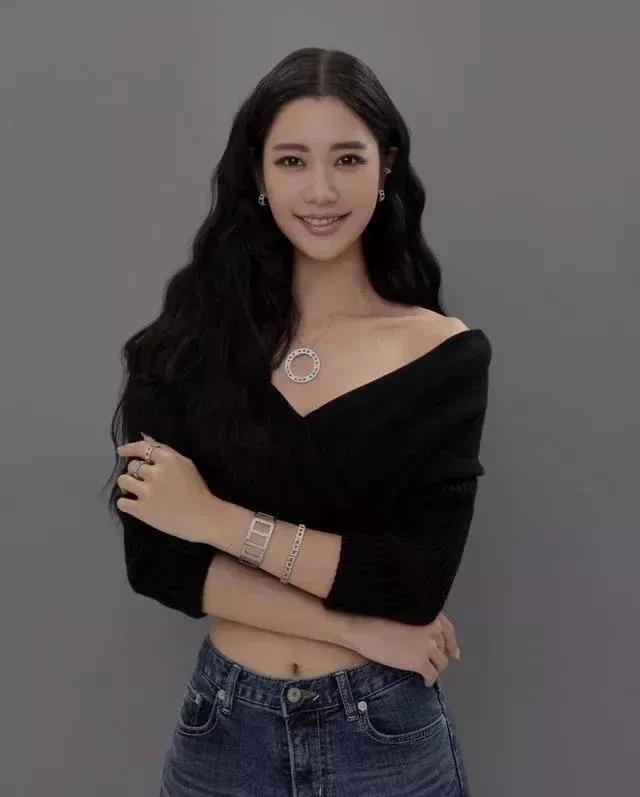 韩国第一美女克拉拉性感迷人