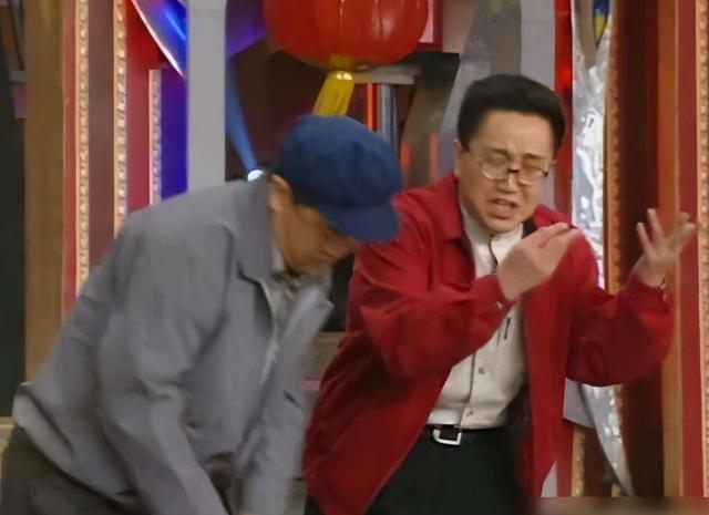 演员句号：再婚娶小11岁妻子，让丧子的岳父母不再流泪