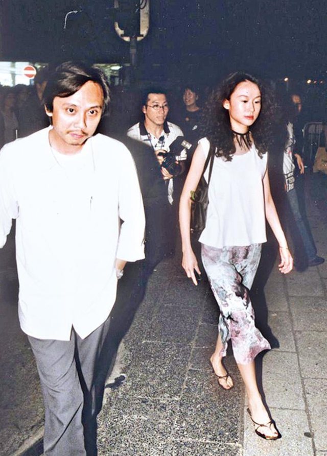 60岁香港导演陈嘉上老来得女生日公开喜讯，大赞30岁嫩妻善解人意