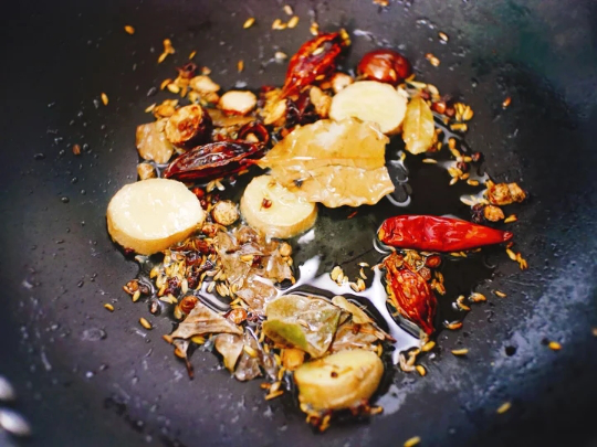 来一场与红烧肉的“艳遇”