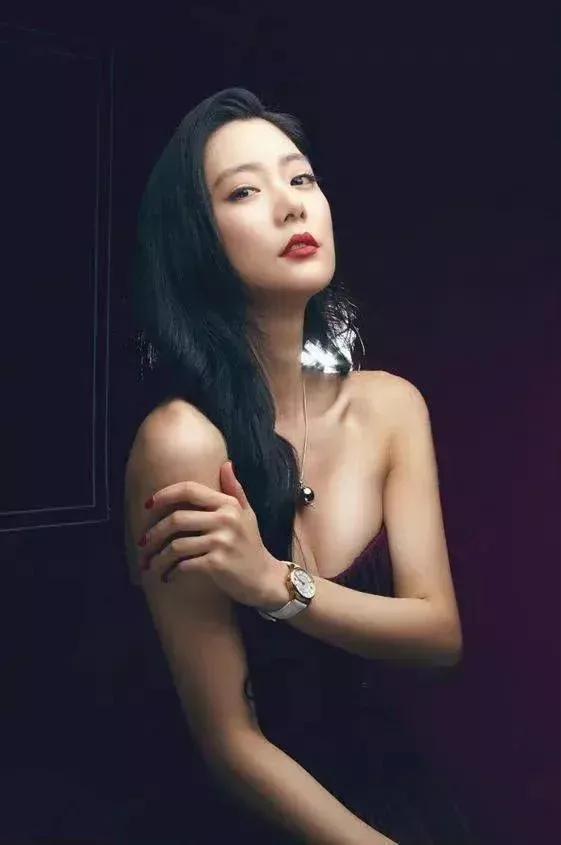 韩国第一美女克拉拉性感迷人