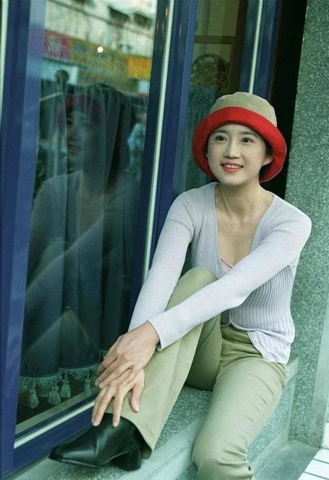 5位拒绝潜规则的女星，桑妮皈依佛门，李菁菁直接退出娱乐圈