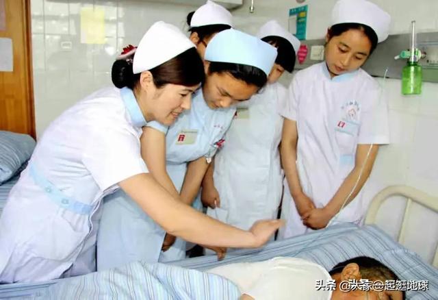 美女院长搞淫乱聚会，挪用公款，最后结局大快人心