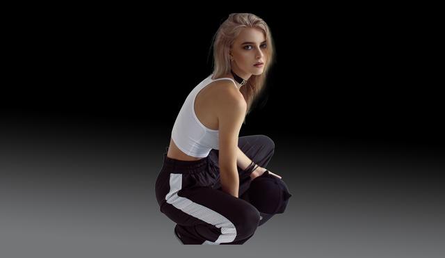 提供一批电脑桌面美女图