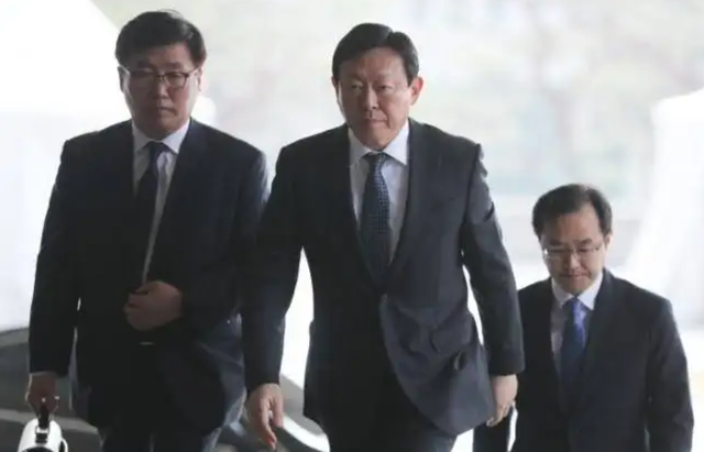 韩国张紫妍案:女星自杀遗书劲爆,总统下令彻查,为何草草结案?