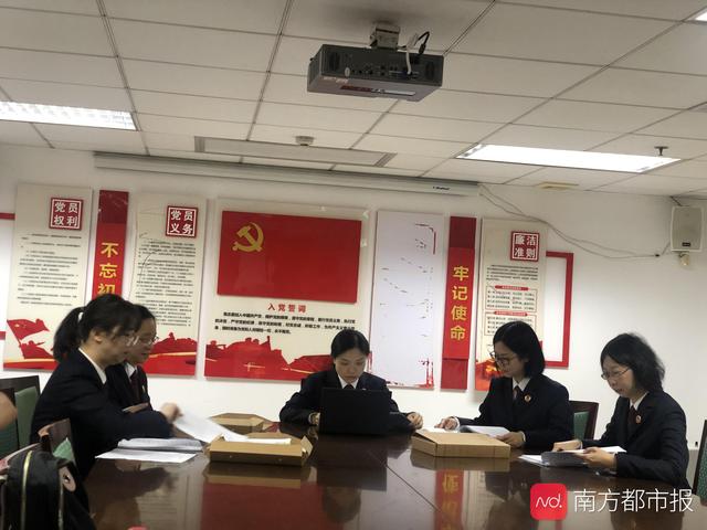 广州政法女干警扛起工作半边天，构筑平安广州靓丽风景线