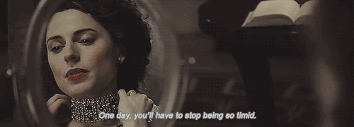 金衣女人 仰慕你的人太多