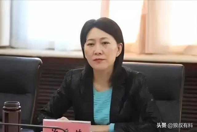 50万“最美屁股”,399万美容保健,5位女官“美容腐败”有多贪?