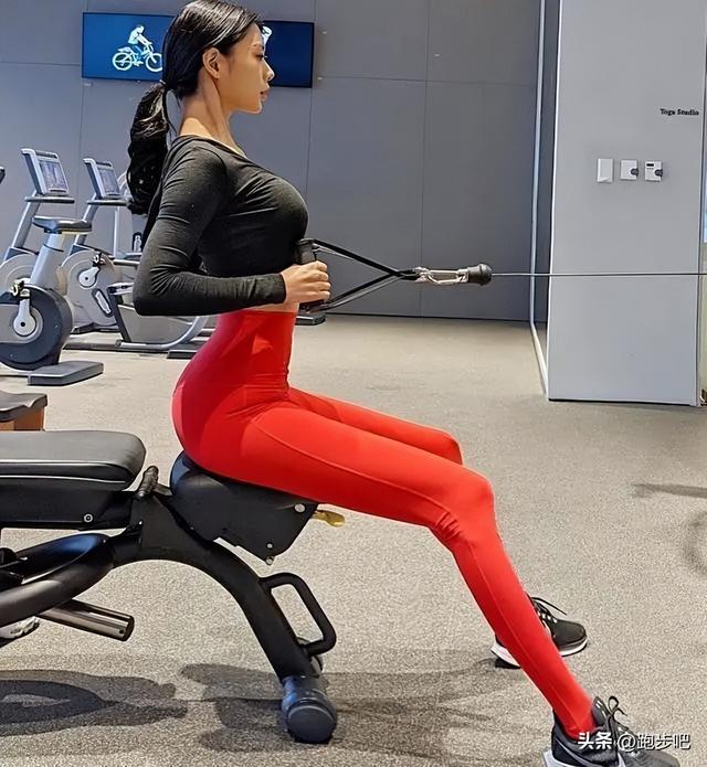 《流浪2》中的她竟是亚洲第一美女，坚持每天健身，身材果然很顶