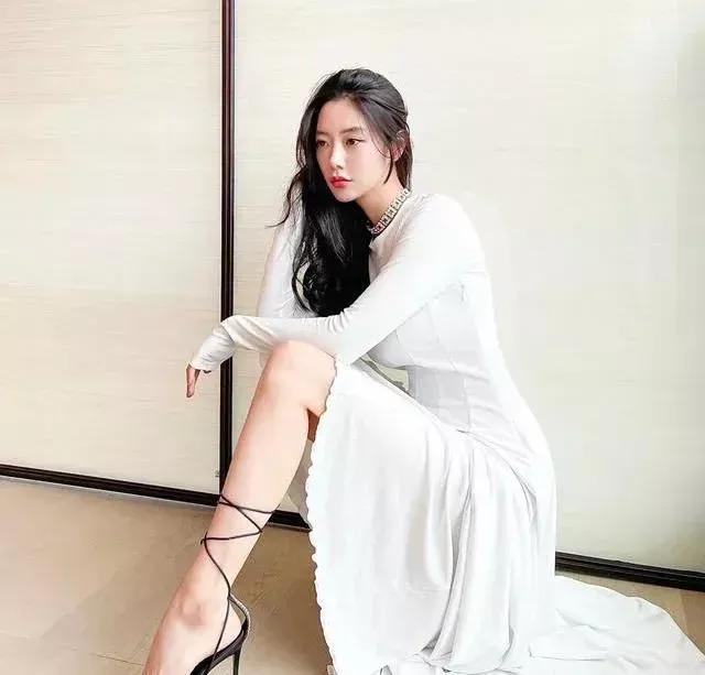 韩国第一美女克拉拉性感迷人