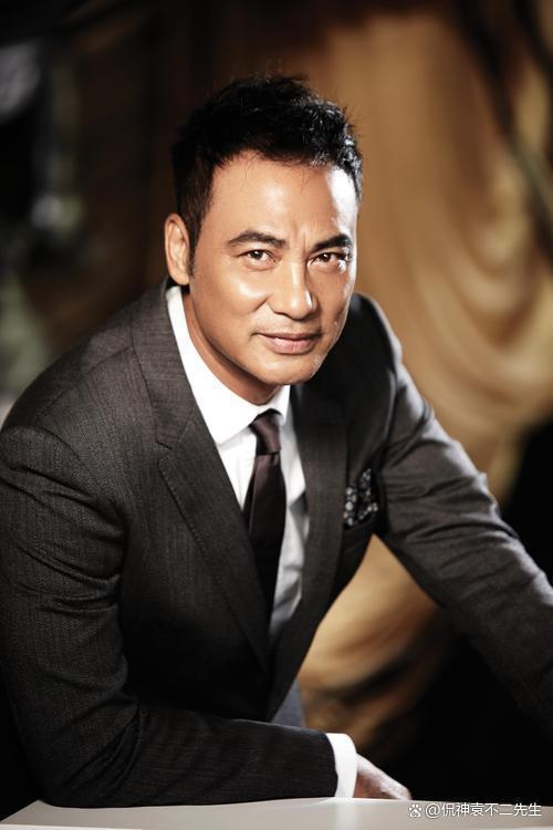 亚姐冠军为了走红下海当三级片艳星。幸遇良人,始获幸福