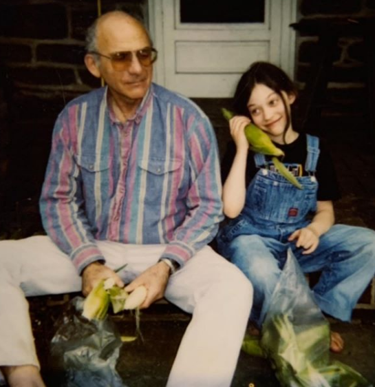 好莱坞性感女星恋情曝光！大胸毒舌颜绝美，网友：嫉妒她男友