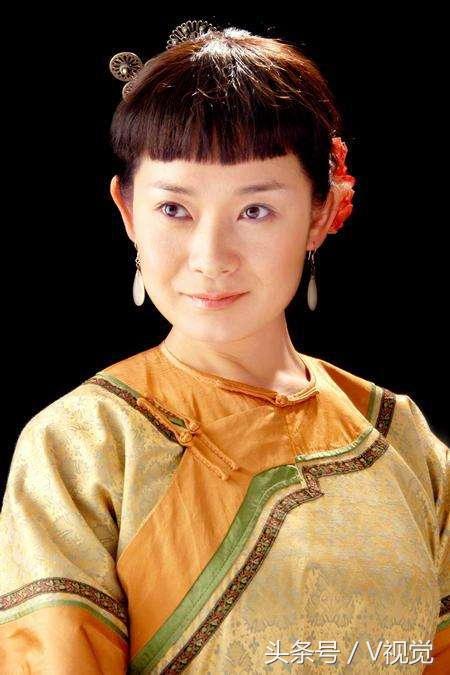 《女人不哭》中的女演员