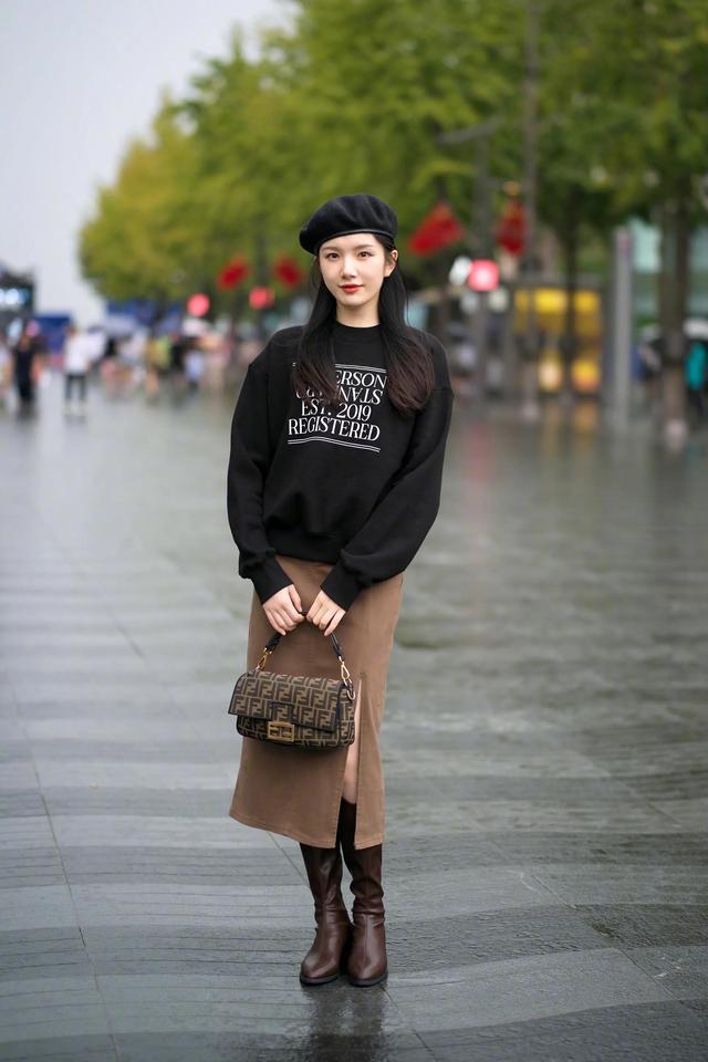 看街拍 识包包：苏杭美女都背什么包？