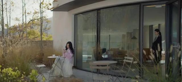 人畜无害的清纯美女,正在悄悄变“坏”?这就叫做真正的蛇竭美人