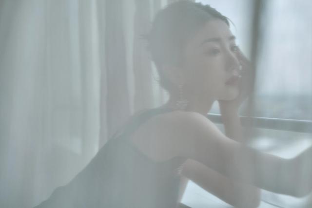 八位美女写真,风姿绰约小天仙,惊鸿一瞥清流溪,有你喜欢的吗?